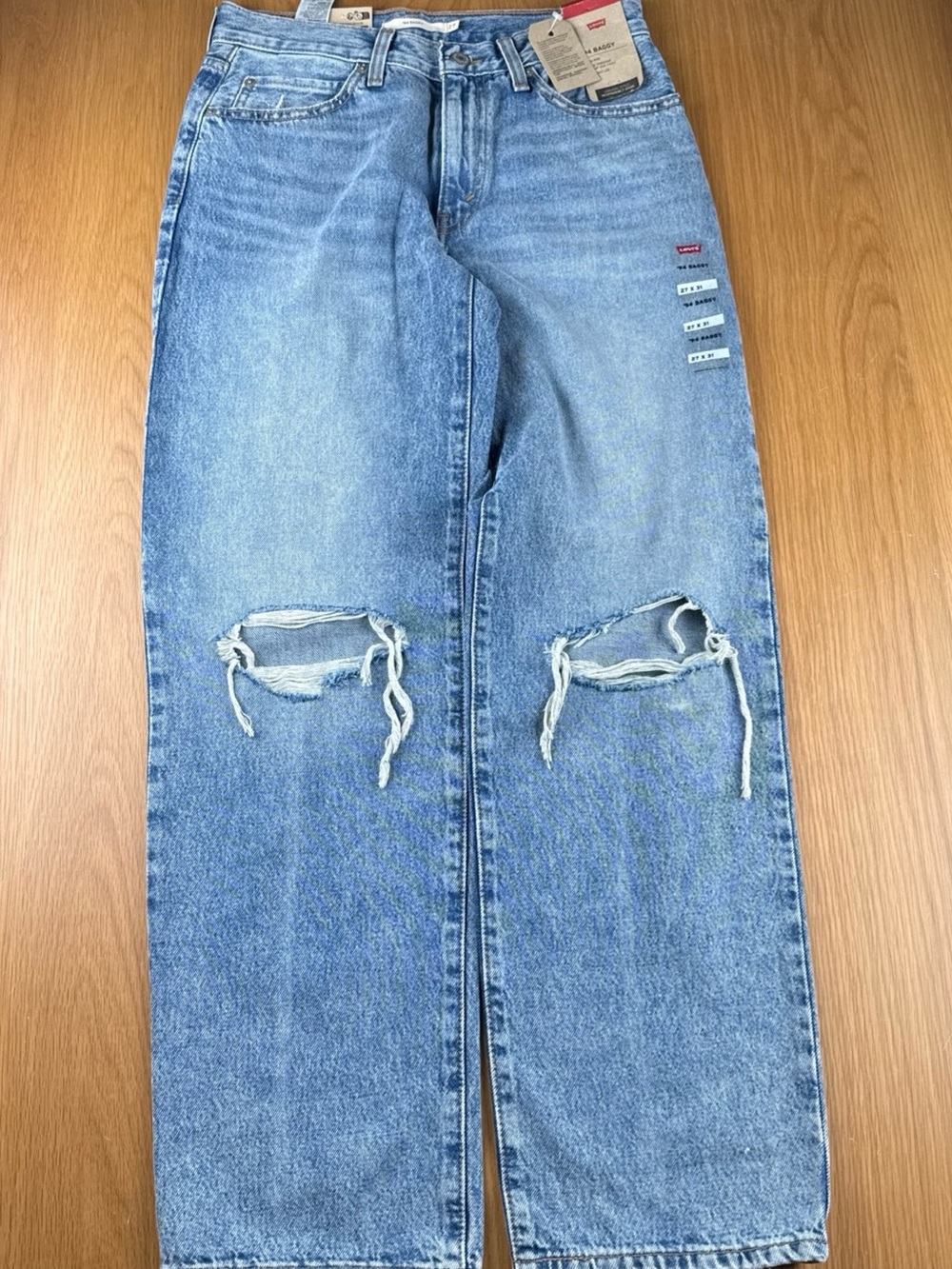 Levi's Women's '94 Baggy Jeans Med Blue Distressed 27x31 A35100029